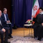 دکتر رئیسی: فوتبال یکی از بسترهای مناسب برای نزدیکی بیشتر و توسعه روابط کشورها است / تاکید بر توجه به اخلاق حرفه‌ای و مراقبت از اعمال نفوذ سیاسیون در این ورزش پرطرفدار / اینفانتینو: قدردان اهتمام دولت ایران برای توسعه ورزش به‌ویژه فوتبال در این کشور هستی