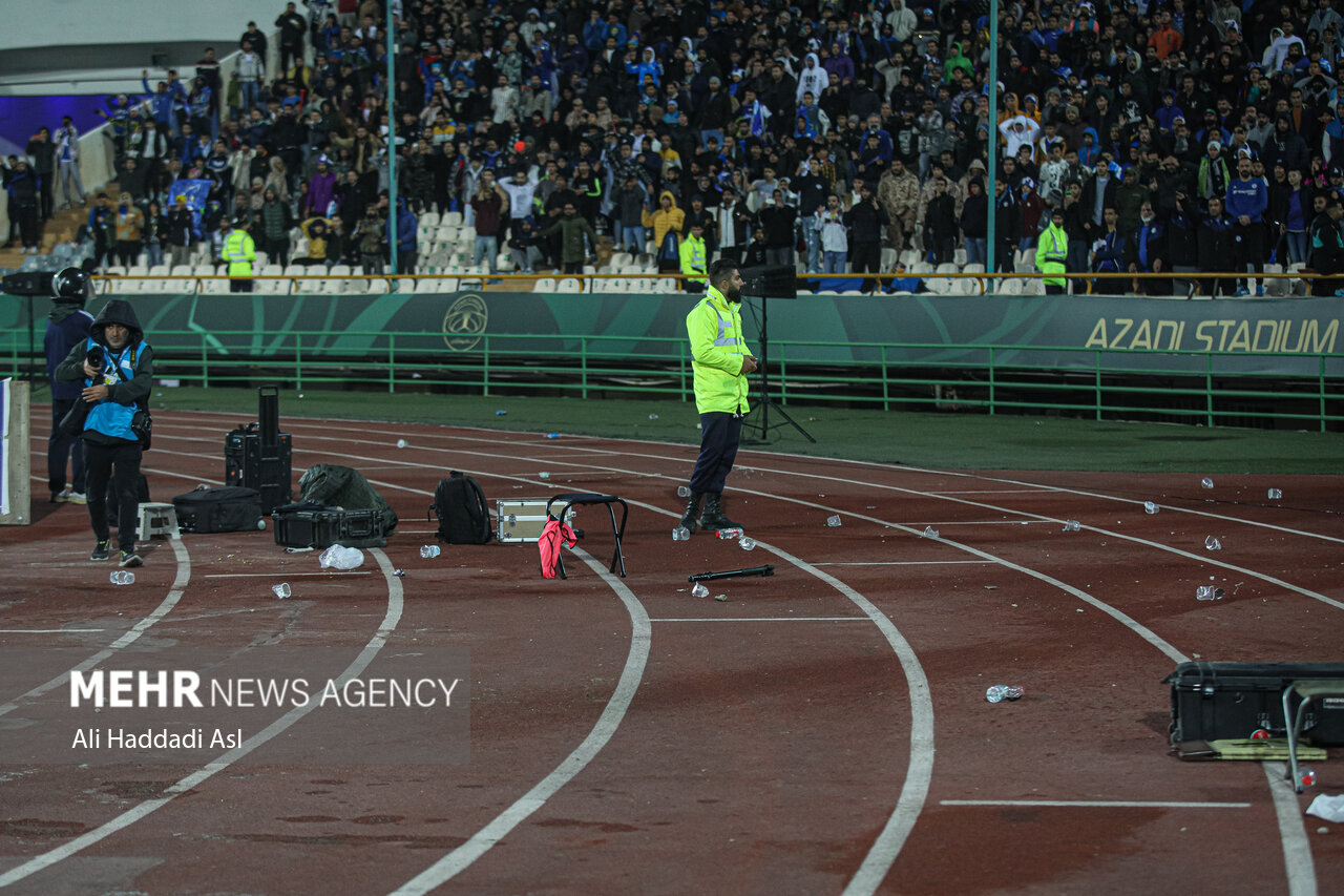 «دربیِ» الفاظ زشت و توهین‌های «چاله میدونی»/ دریغ از یک حرکت زیبا