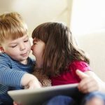 خواهر و برادرهای بیشتر می‌تواند باعث افت سلامت روانی در نوجوانی شود