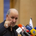 تاج: قلعه نویی می‌ماند