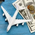 سرانه فروش ارز مسافرتی افزایش می‌یابد