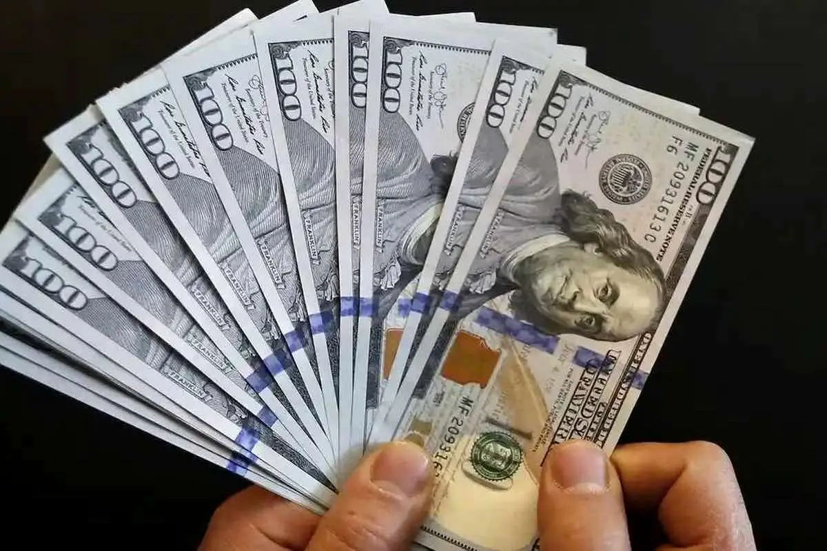 رشد قیمت دلار دست‌پخت سیاست‌های اقتصادی دولت است!