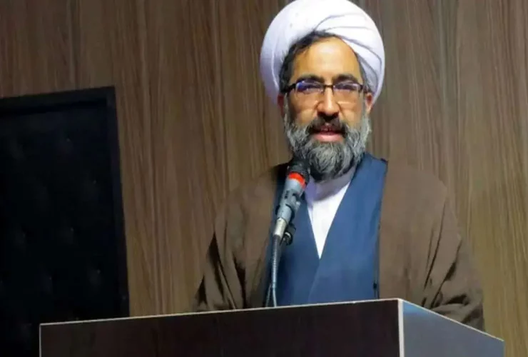 آخرین وضعیت جسمانی امام جمعه کازرون/ مردم به شایعات توجه نکنند