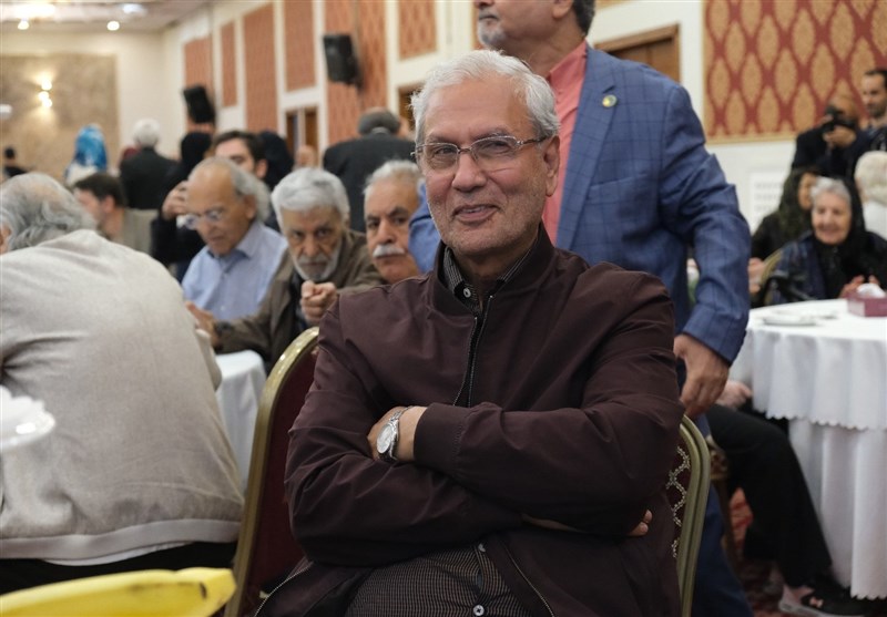 هنرمندان , 