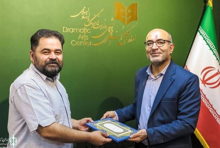 فرزان دلفانی سرپرست هماهنگی تئاتر استان‌ها شد