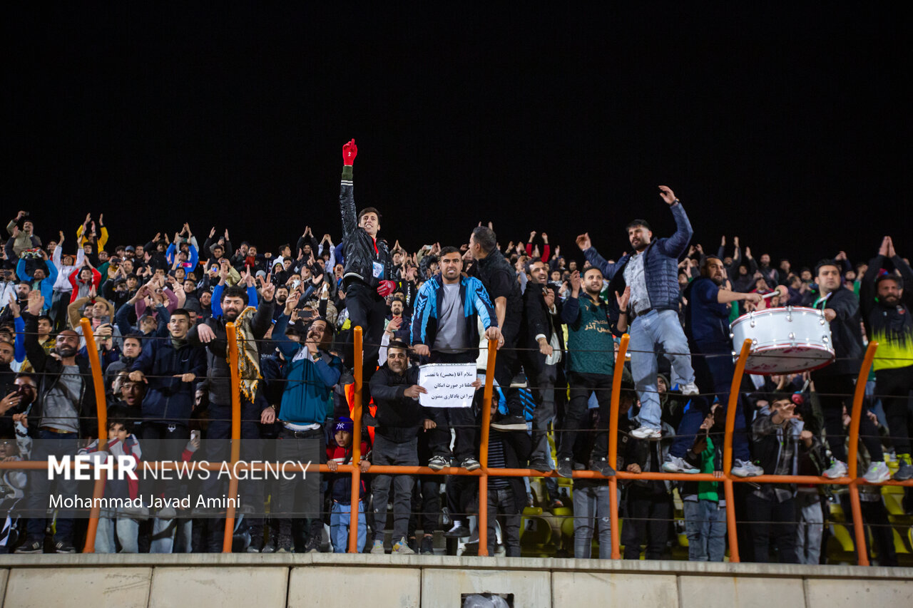 اعزام رایگان هواداران شمس آذر برای تماشای بازی با استقلال خوزستان - خبرگزاری مهر | اخبار ایران و جهان