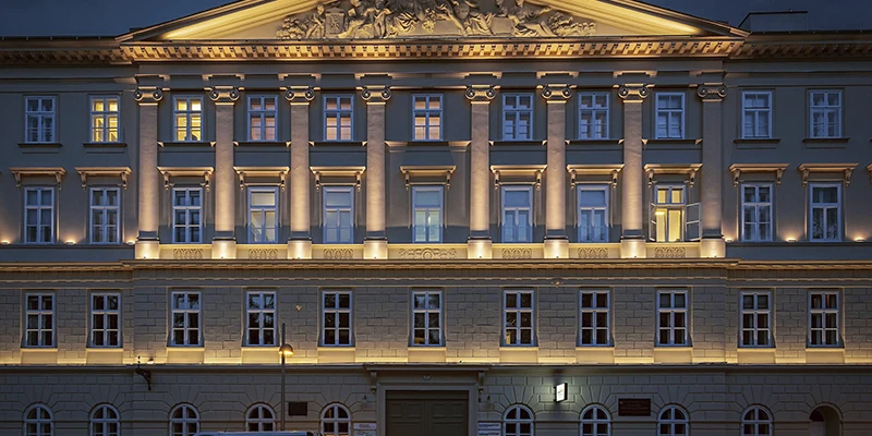 آیا نورپردازی نما انرژی زیادی مصرف می کند؟