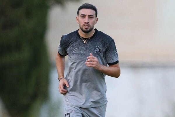 رونمایی از بازیکن جدید استقلال در تمرینات + عکس
