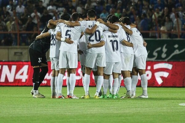 اعتراض شدید کادرفنی و هواداران ملوان به داور بازی با چادرملو - خبرگزاری مهر | اخبار ایران و جهان