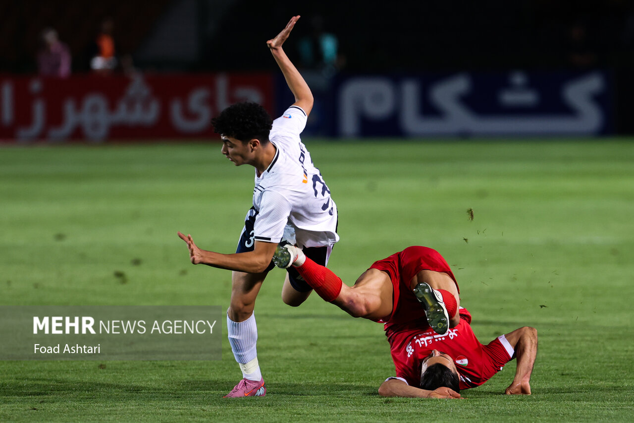 مسابقه فوتبال تیم‌های پرسپولیس و ملوان