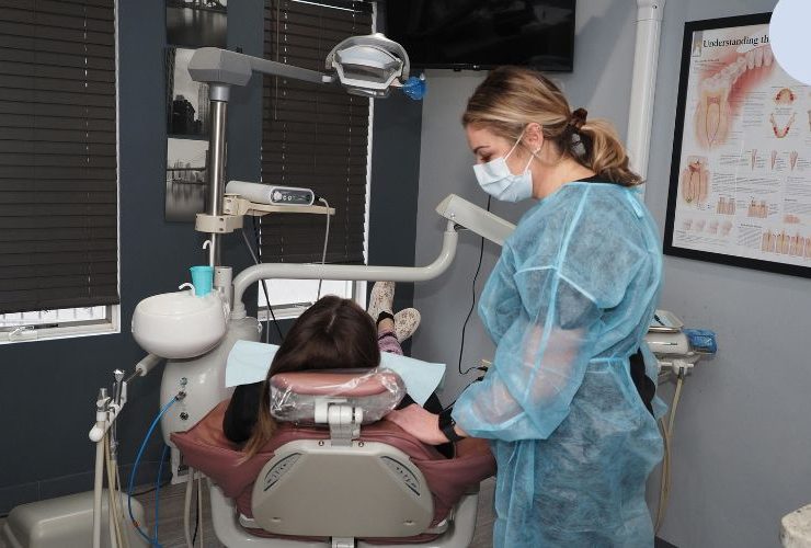 فلیپر دندان با پروتز موقت