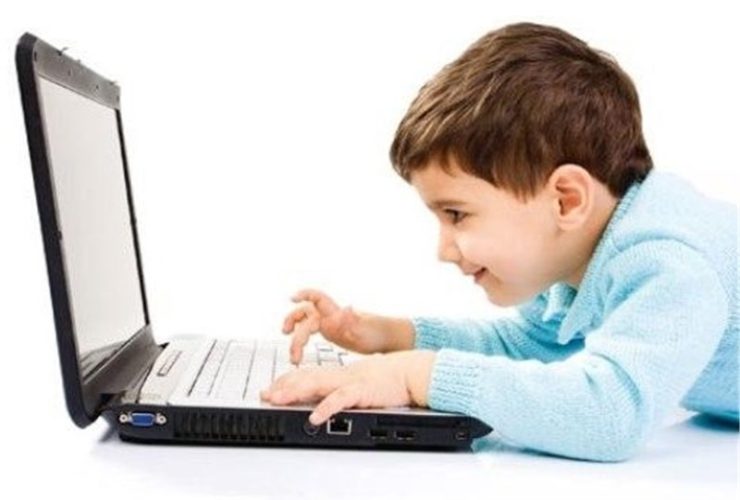 وقتی هوش مصنوعی جای والدین را میگیرد