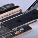 اپل جلوی ارتقای حافظه آیفون Air توسط کاربران حرفه‌ای را گرفت