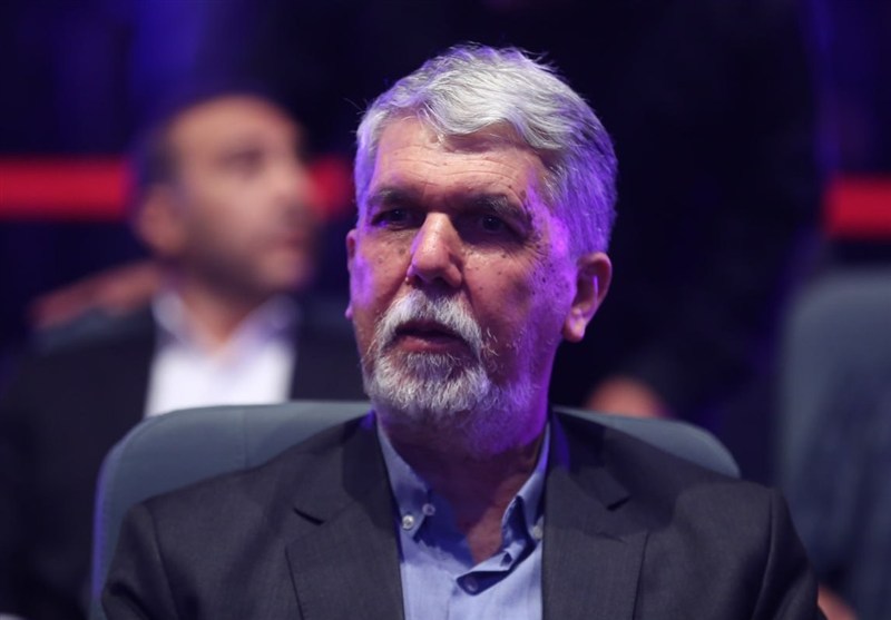 وزیر ارشاد برکناری رئیس سازمان سینمایی را ‌تکذیب کرد/ فریدزاده به کارش ادامه می‌دهد