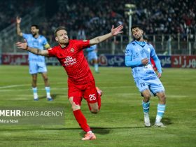 لیگ برتر فوتبال - تراکتور و چادرملو اردکان