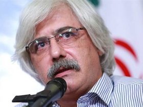 «دموکراسی یا دمو قراضه» همچنان پرفروش