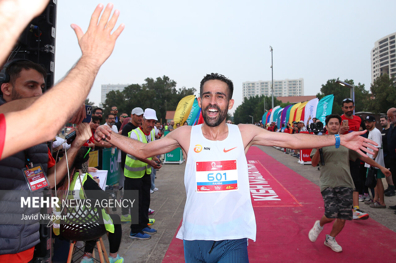 مسابقه دوی ماراتن پنج هزار نفری کیش