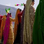 مستند “جایی برای ایستادن”، داستان یک انسان معمولی با سوال‌های بزرگ درمورد امید_مهتاب من