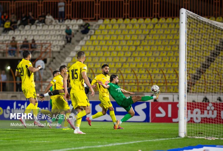 خیز استقلال و سپاهان برای رسیدن به صدرجدول/ ملوان علیه یک رکورد منفی