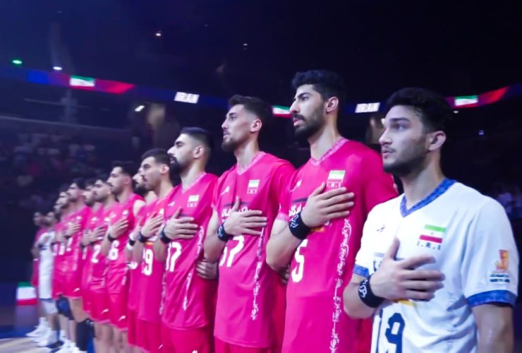 ملی‌پوشان والیبال با شعار «ای ایران» به مصاف آمریکا رفتند + فیلم - خبرگزاری مهر | اخبار ایران و جهان