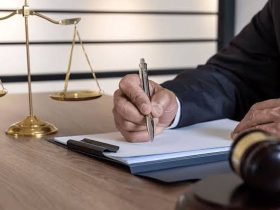 چطور در مشهد یک وکیل خوب انتخاب کنیم؟