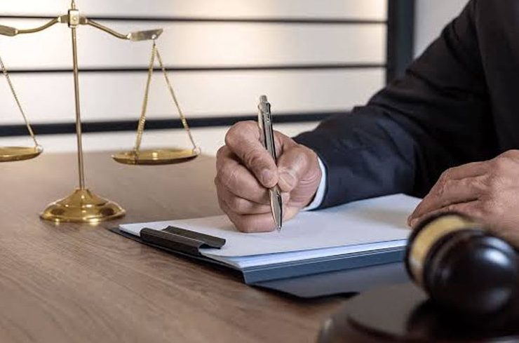 چطور در مشهد یک وکیل خوب انتخاب کنیم؟